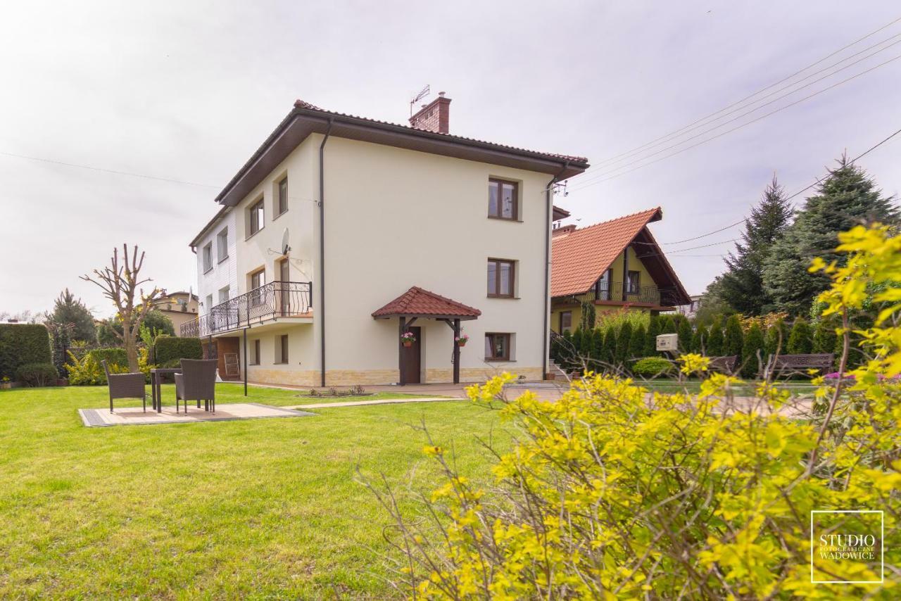 Viktoria Wadowice Apartment Exterior photo